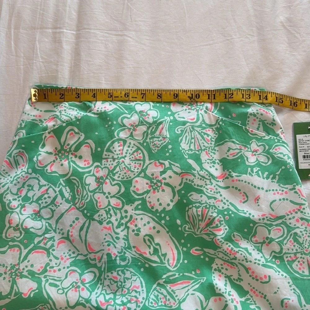 Lilly Pulitzer NWT Green with white Crockett flowers